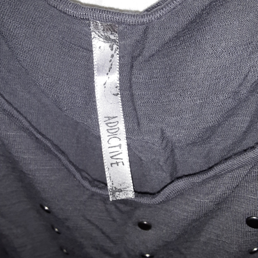 Addictive tank blouse - Picture 2 of 4
